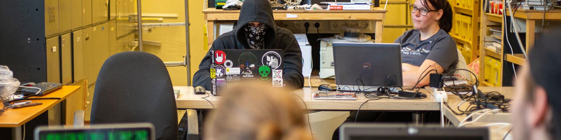 Een foto van een van de activiteiten die Stichting Cybersafety Noord Nederland heeft georganiseerd.